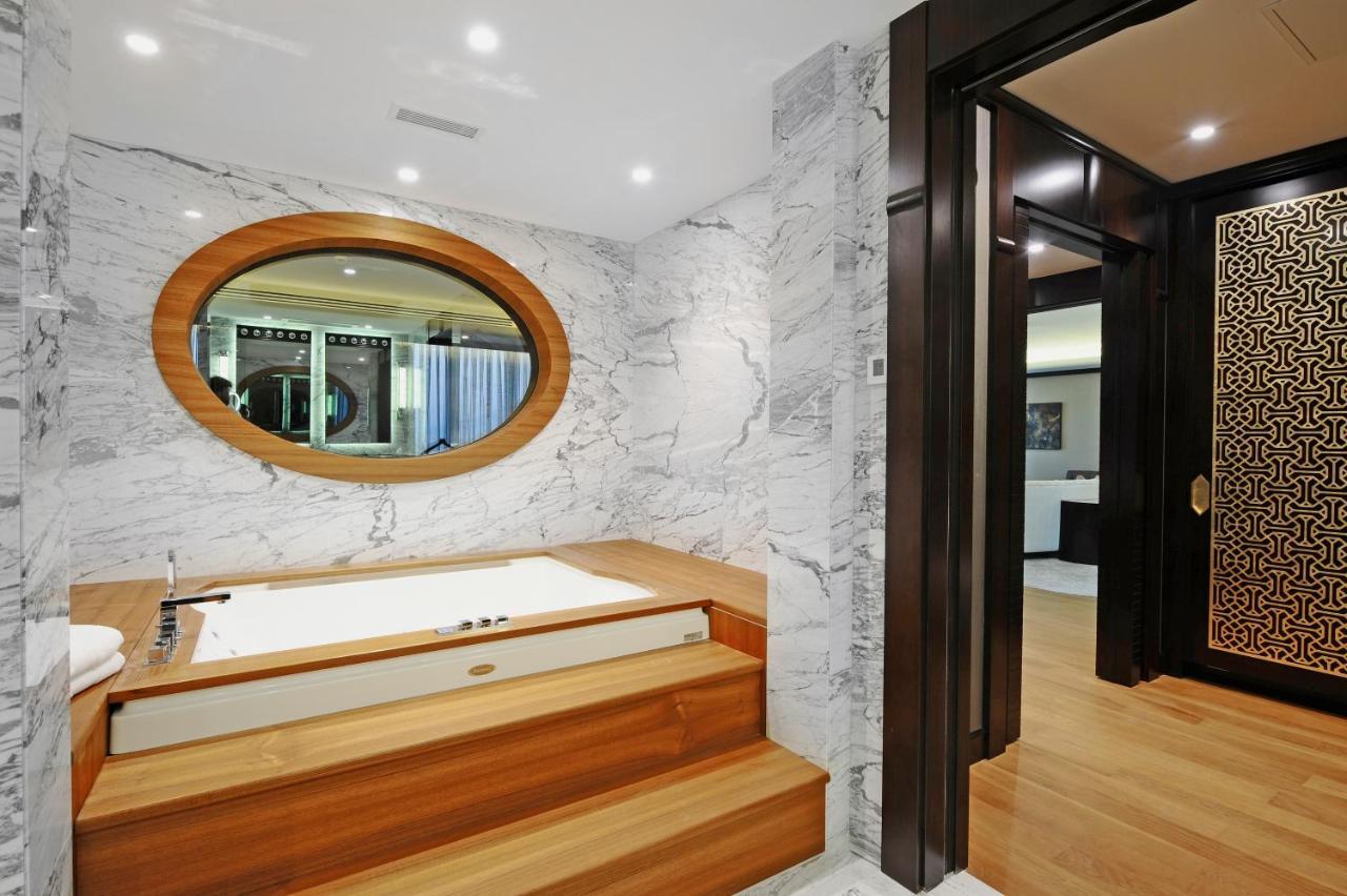 Crowne Plaza Bursa Convention Center & Thermal Spa By Ihg Luaran gambar Bathroom