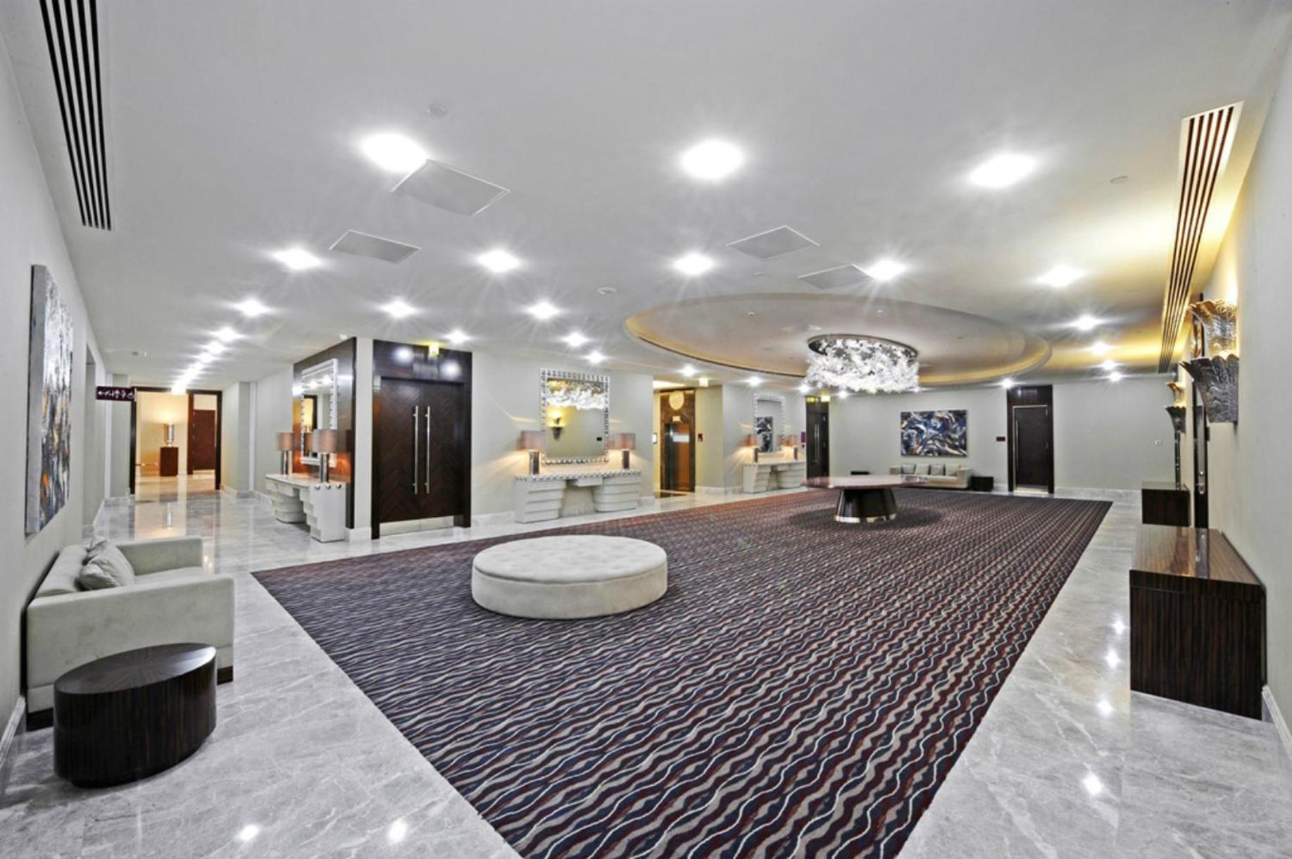 Crowne Plaza Bursa Convention Center & Thermal Spa By Ihg Luaran gambar The lobby of the hotel