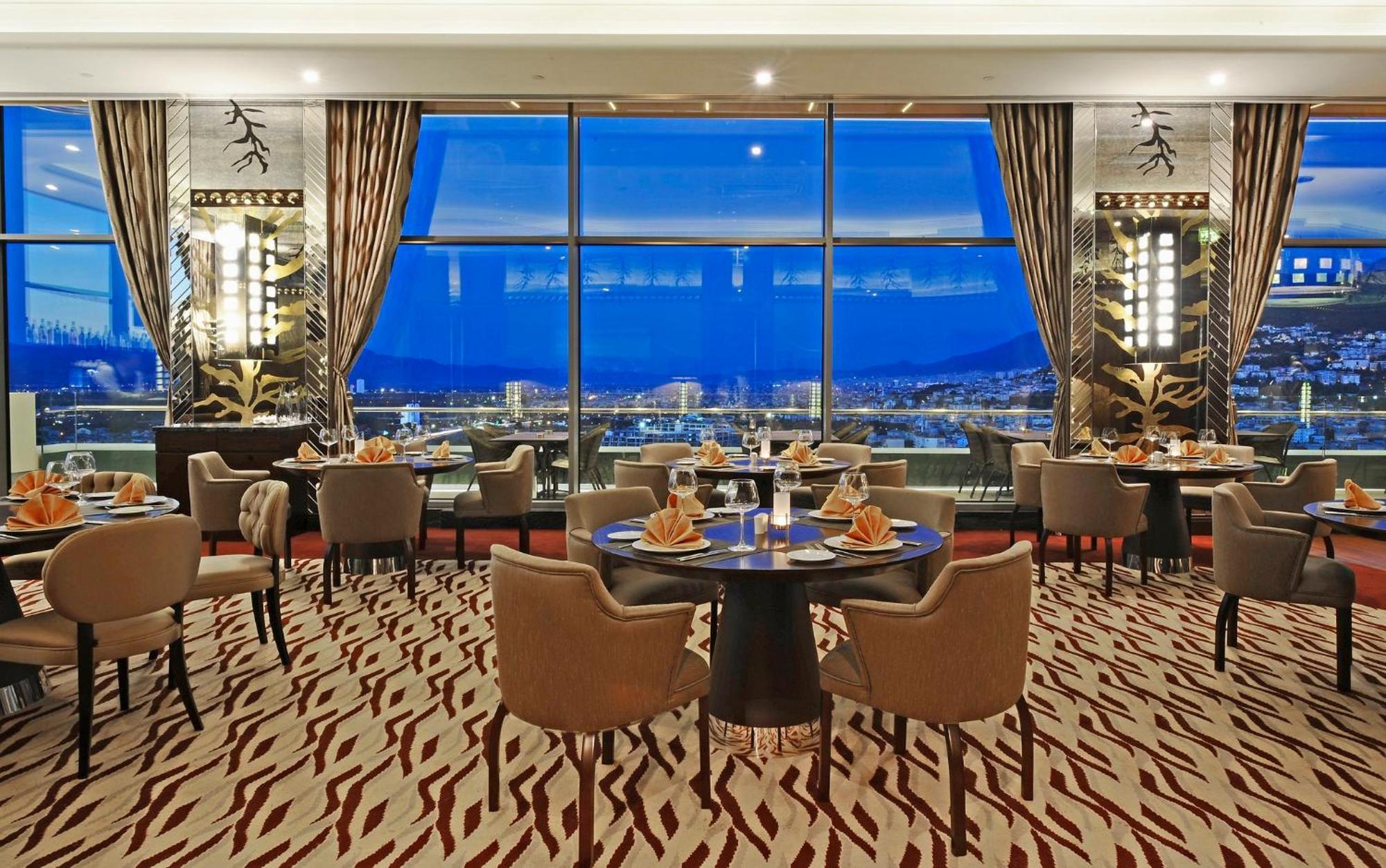 Crowne Plaza Bursa Convention Center & Thermal Spa By Ihg Luaran gambar The restaurant